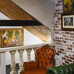 Hostal складъ