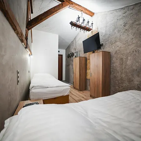 Hostel складъ *